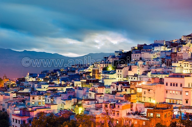 Sunset on Chefchaouen blue town at Morocco fotografía por Anibal Trejo