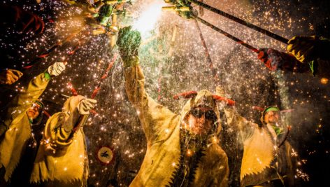 Anibal Trejo Visuals fotografía de Viajes y Celebraciones Tradicionales con base en la región de Barcelona, España. Fotografía de Fiestas de Fuego